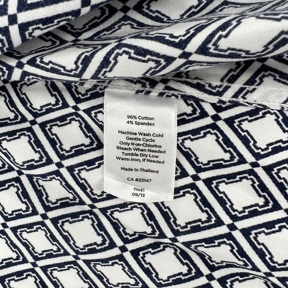 Talbots Blue White Wrinkle Resistant Contrast Sleeve Blouse Size 4 Women's - Picture 7 of 10